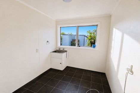 Photo of property in 6 Tybalt Street, Stratford, 4332