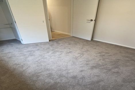 Photo of property in 1 Satchell Place, Birkenhead, Auckland, 0626