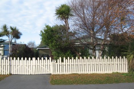 Photo of property in 37 Blake Street, New Brighton, Christchurch, 8061