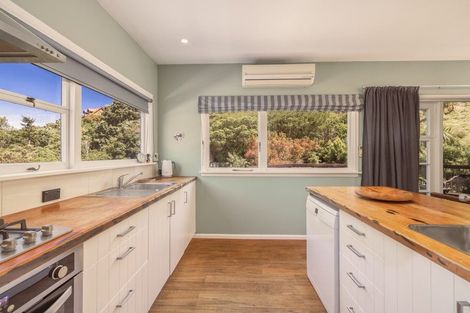 Photo of property in 17 Brenchley Road, Lyttelton, 8082