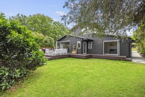 Photo of property in 37 Belle Vue Avenue, Northcote Point, Auckland, 0627