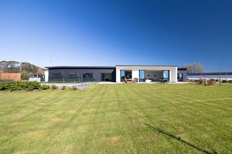 Photo of property in 26 Tula Lane, Kelvin Grove, Palmerston North, 4470