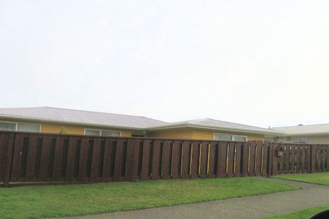 Photo of property in 69 Beauzami Crescent, Ascot Park, Porirua, 5024
