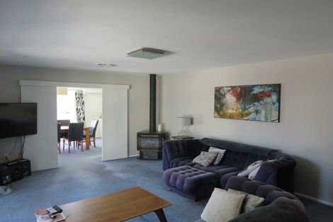 Photo of property in 16 Cam Place, Harewood, Christchurch, 8051