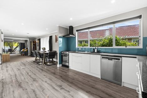 Photo of property in 69 Puketapu Road, Taradale, Napier, 4112