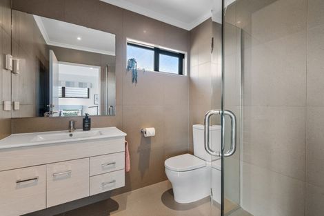 Photo of property in 11 Oioi Road, Hobsonville, Auckland, 0616