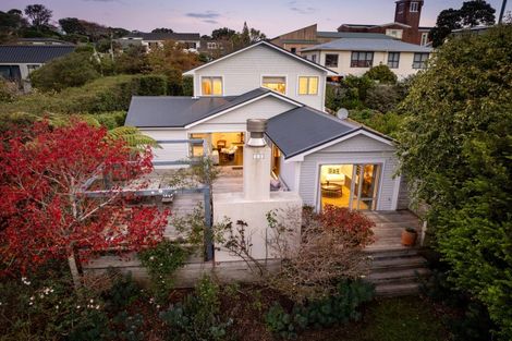 Photo of property in 8 Lochiel Road, Khandallah, Wellington, 6035