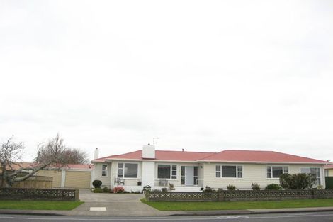 Photo of property in 211 Mangorei Road, Merrilands, New Plymouth, 4312