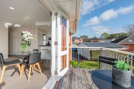 Photo of property in 12c Dorchester Street, Meadowbank, Auckland, 1072