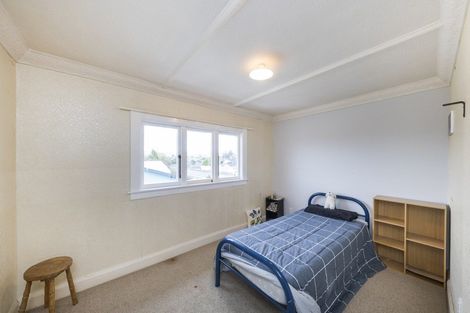 Photo of property in 4 Argyle Avenue, Takaro, Palmerston North, 4410