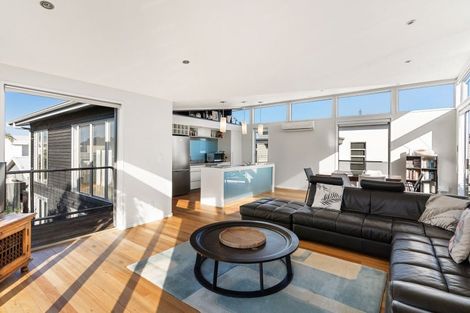 Photo of property in 312a Beverley Terrace, Whangamata, 3620