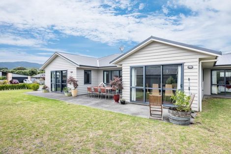 Photo of property in 51 Hillcrest Road, Raumati Beach, Paraparaumu, 5032