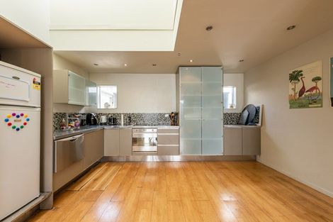 Photo of property in 255/21 Left Bank, Te Aro, Wellington, 6011