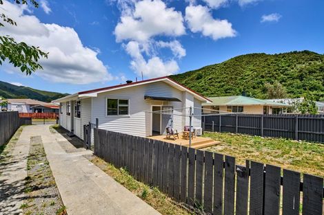 Photo of property in 8 Orewa Grove, Wainuiomata, Lower Hutt, 5014
