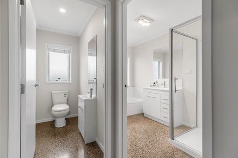 Photo of property in 14 Rochfort Crescent, Pyes Pa, Tauranga, 3112