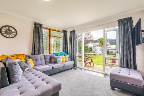 Photo of property in 15 Ararino Street, Trentham, Upper Hutt, 5018