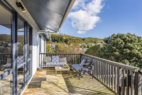 Photo of property in 32 Northumberland Street, Cannons Creek, Porirua, 5024