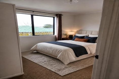 Photo of property in 1/21 Penion Drive, Flat Bush, Auckland, 2023