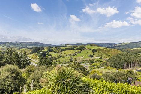 Photo of property in 168 Endeavour Drive, Whitby, Porirua, 5024