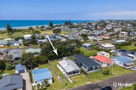 Photo of property in 20 Marine Avenue, Waihi Beach, 3611