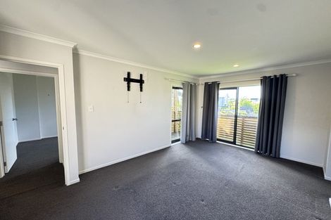 Photo of property in 70 Buckley Avenue, Hobsonville, Auckland, 0616