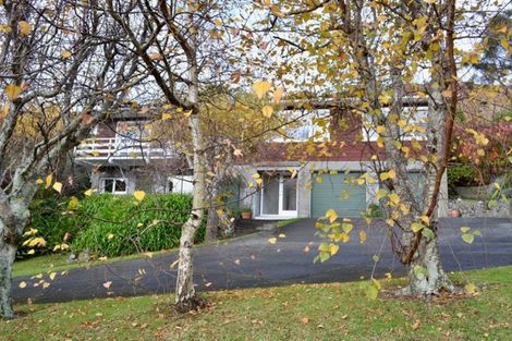 Photo of property in 4 Wilmshurst Place, Tawa, Wellington, 5028