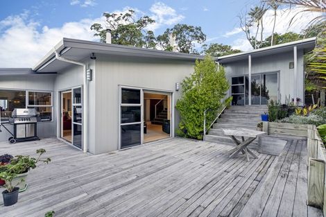 Photo of property in 402 Tuateawa Road, Tuateawa, Coromandel, 3583