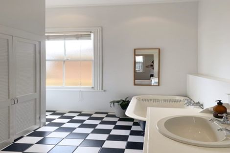 Photo of property in 9 School Road, Morningside, Auckland, 1021