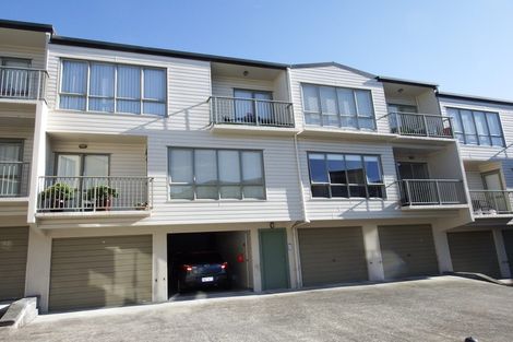 Photo of property in The Haven, 15/120 Beach Haven Road, Beach Haven, Auckland, 0626
