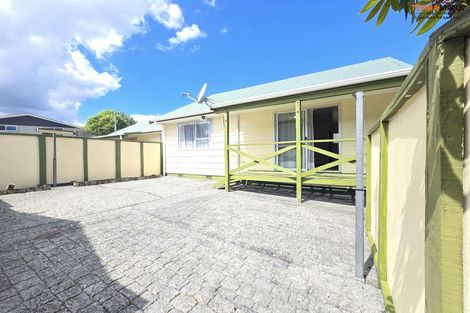 Photo of property in 1/23 Gemstone Drive, Birchville, Upper Hutt, 5018