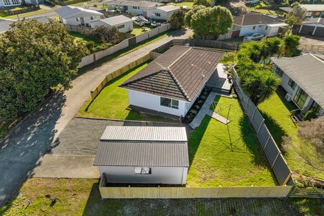 Photo of property in 48 Hamilton Drive, Waiuku, 2123