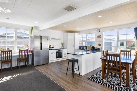 Photo of property in 67 Donovan Road, Paraparaumu Beach, Paraparaumu, 5032