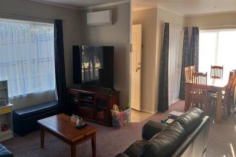 Photo of property in 3 Bernina Place, Weymouth, Auckland, 2103