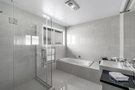 Photo of property in 6 Milano Boulevard, Karaka, Papakura, 2113