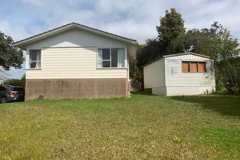 Photo of property in 11 Cockayne Crescent, Sunnynook, Auckland, 0620