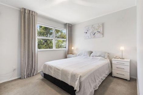 Photo of property in 2/34a Sunnynook Road, Sunnynook, Auckland, 0620