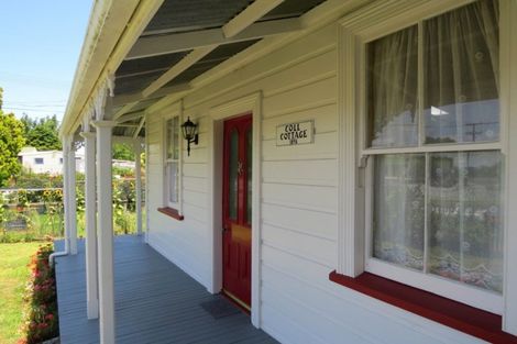 Photo of property in 112 Te Tiki Street, Coromandel, 3506