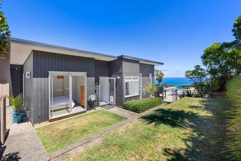 Photo of property in 411 Oaia Road, Muriwai, 0881