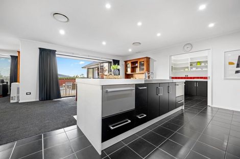 Photo of property in 61 Somerton Drive, Huntington, Hamilton, 3210