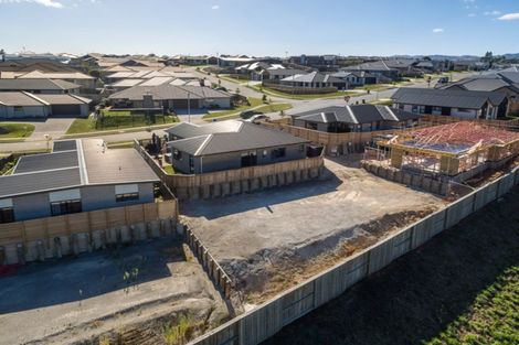 Photo of property in 32 Puhirake Crescent, Pyes Pa, Tauranga, 3112