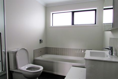 Photo of property in 4 Yeats Grove, Trentham, Upper Hutt, 5018