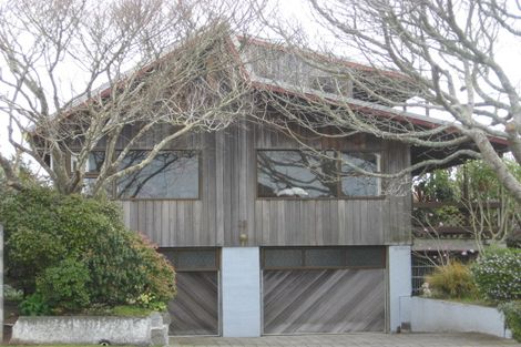 Photo of property in 28 Waimea Street, Westown, New Plymouth, 4310