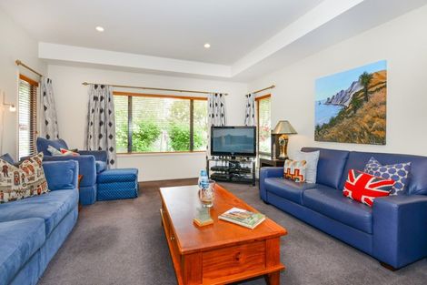 Photo of property in 1 Russell Robertson Drive, Havelock North, 4130