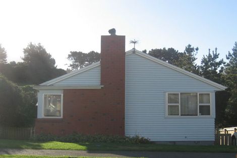 Photo of property in 24 Bellona Place, Cannons Creek, Porirua, 5024
