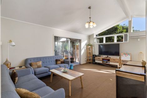 Photo of property in 30 Tatariki Street, Rosehill, Papakura, 2113