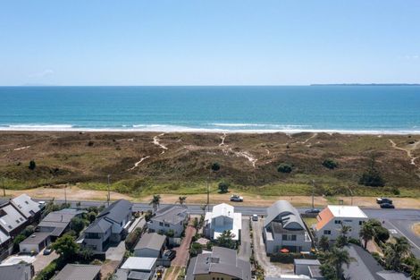 Photo of property in 960a Papamoa Beach Road, Papamoa Beach, Papamoa, 3118