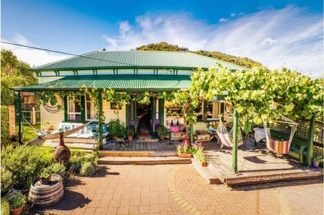 Photo of property in Jugglers Rest Backpackers, 8 Canterbury Street, Picton, 7220