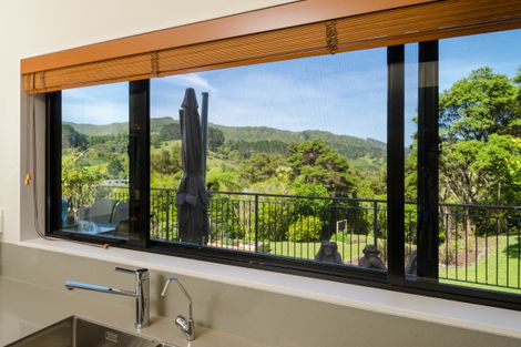 Photo of property in 81 Stoney Creek Drive, Waitakere, Henderson, 0782