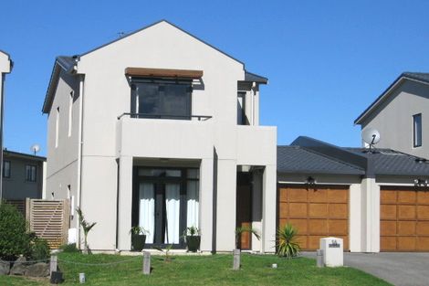 Photo of property in 58 Gunner Drive, Te Atatu Peninsula, Auckland, 0610