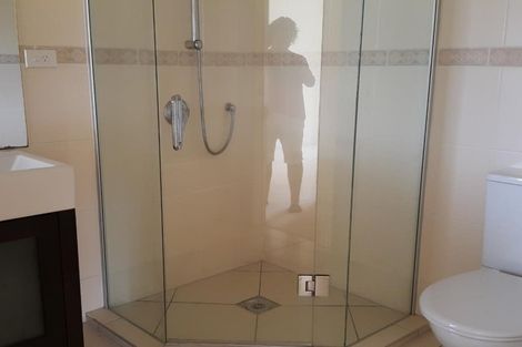 Photo of property in 118 Upper Orewa Road, Wainui, Silverdale, 0992